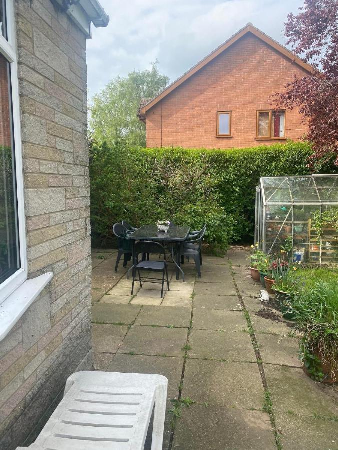 Bed and Breakfast Twenty Skellingthorpe Esterno foto